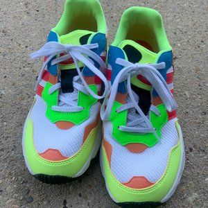 Adidas Torsion Tennis Shoes